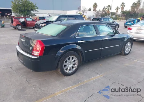 2009 Chrysler 300C Hemi z USA, uszkodzony, nr VIN 2C3LA63T39H525697
